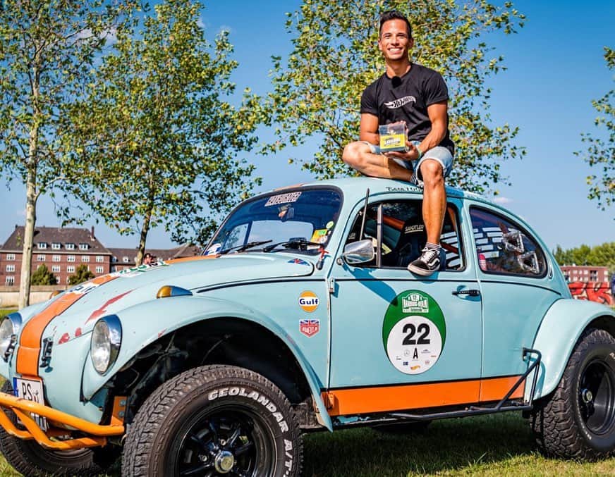Hot Wheelsさんのインスタグラム写真 - (Hot WheelsInstagram)「Meet the first ever international #HotWheelsLegends finalist: Jo and his epic Volkswagen Baja Bug! 🏆 During @autobild’s HBK rally, Jo proved that his 1967 custom car is worthy of becoming a legend. Make Germany proud at SEMA 2019, Jo! 🔥💨🇩🇪」9月19日 1時19分 - hotwheelsofficial