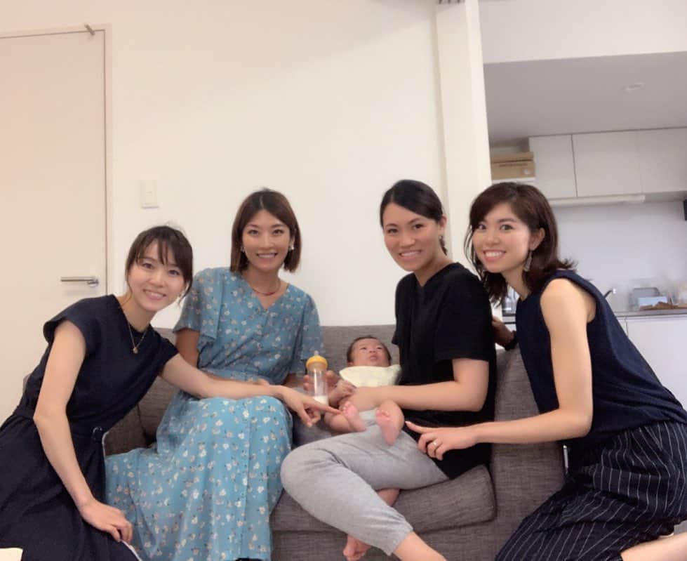 西谷綾子さんのインスタグラム写真 - (西谷綾子Instagram)「✴︎ 💛👭💜👭❤️👭💚👭💙 いろんな状況のなかそれぞれ頑張る姿に刺激をもらう☺️ 友達の経験談、学びが沢山ッ‼︎ ・ #みんないつもありがとう  #楽しくて面白い #新たな出逢いも #繋がり  #可愛いカフェ」9月19日 12時28分 - ayako.nishitani