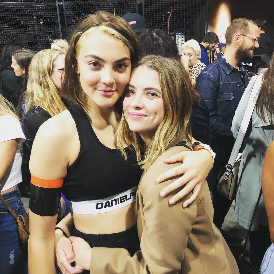 アシュレイ・ベンソンのインスタグラム：「So happy to finally see this one」
