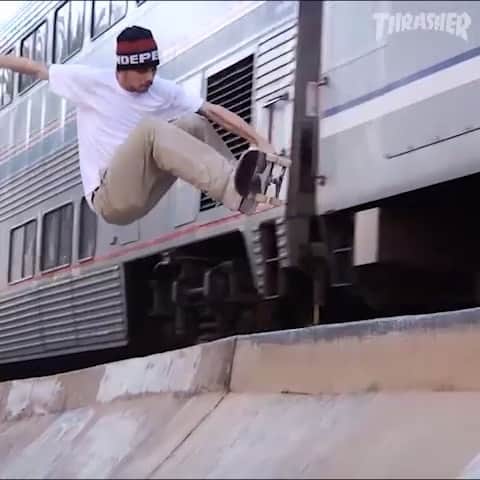 スラッシャーのインスタグラム：「👉🏽 @coldchapman’s ‘Could be Worse’ part is LIVE on ThrasherMagazine.com 📡 🎤 @bighongry on the track」
