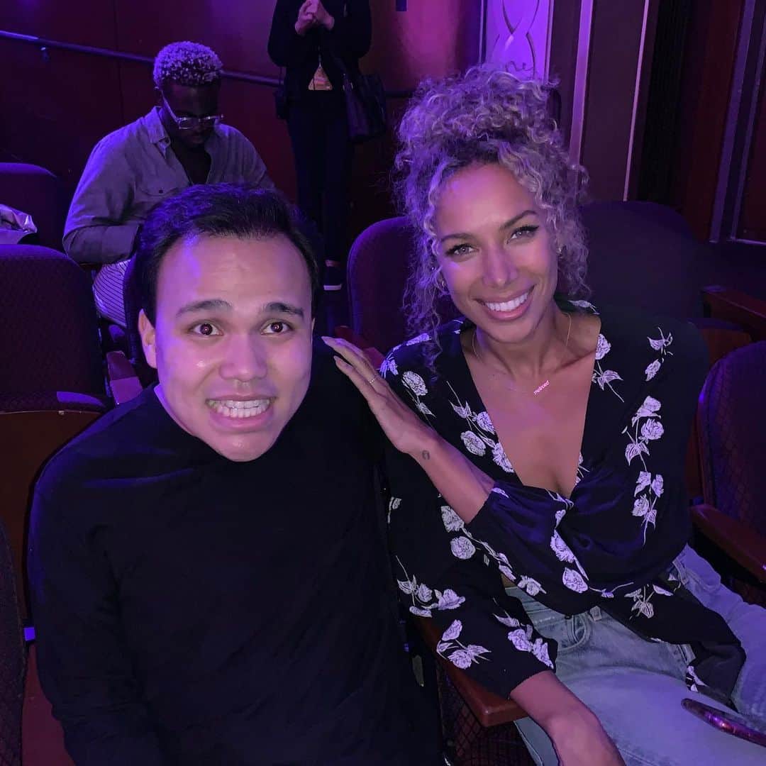 レオナ・ルイスのインスタグラム：「What an honor to share the stage with the extraordinarily talented @kodileerocks 🙏🏾✨ the sweetest, kindest, shining ray of light. An unforgettable night 💗 #agt #kodilee #youarethereason」