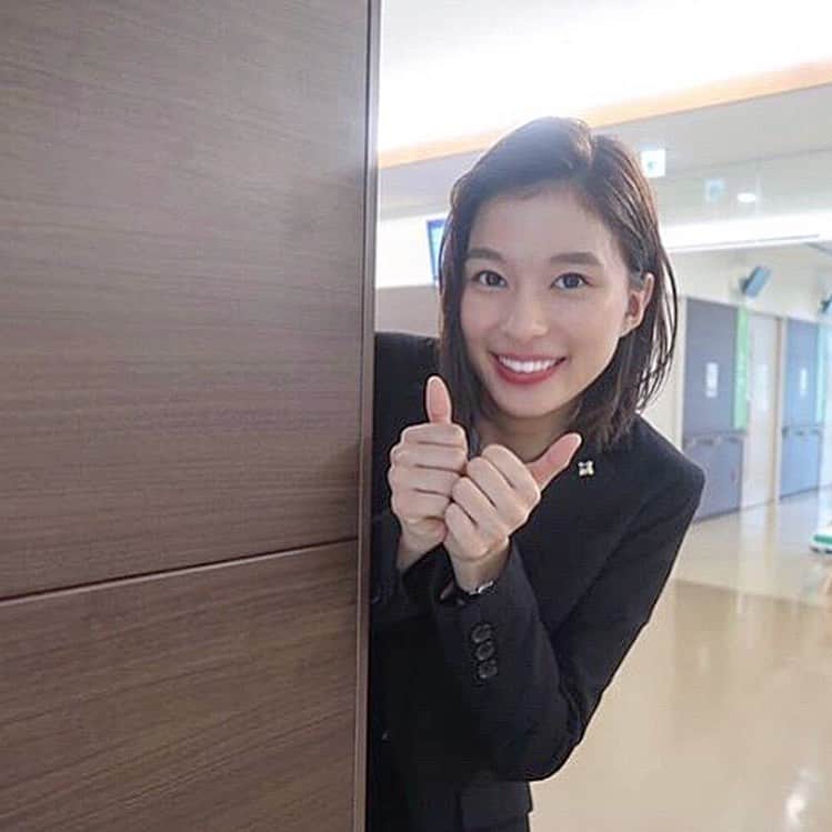 女優ファンアカウントさんのインスタグラム写真 - (女優ファンアカウントInstagram)「#芳根京子#twoweeks  #最終回#朝ドラ#べっぴんさん #黒木瞳#花#クランクアップ #扇風機#francfranc」9月19日 3時25分 - fua_moko