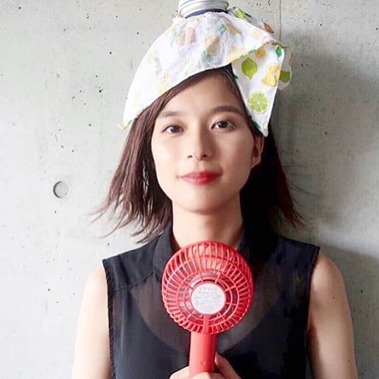 女優ファンアカウントさんのインスタグラム写真 - (女優ファンアカウントInstagram)「#芳根京子#twoweeks  #最終回#朝ドラ#べっぴんさん #黒木瞳#花#クランクアップ #扇風機#francfranc」9月19日 3時25分 - fua_moko