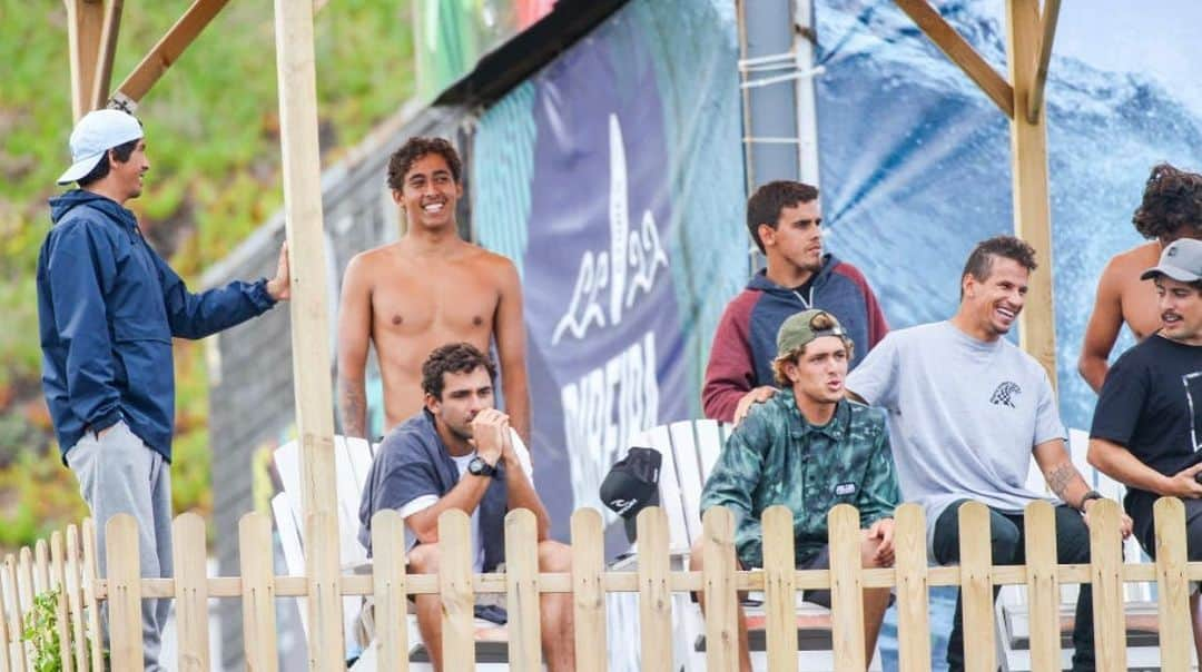 ミグエル・プッポさんのインスタグラム写真 - (ミグエル・プッポInstagram)「🇧🇷Crew #Azores #Deusnocomando (📷: @wsl.qs )」9月19日 3時38分 - miguelpuposurf