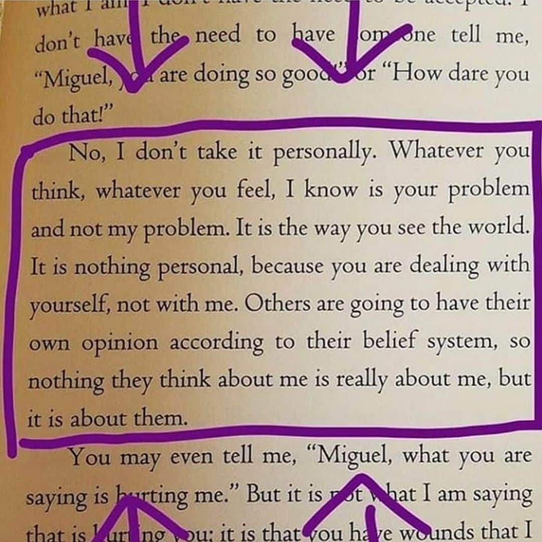 Eva Loviaさんのインスタグラム写真 - (Eva LoviaInstagram)「It takes a lot of work to not be affected by others and their opinions. If you find yourself getting offended then look inward, it’s no one else’s responsibility to maintain your inner peace, someone that has truly mastered this is unshakable. Book The Four Agreements」9月19日 5時15分 - evalovia