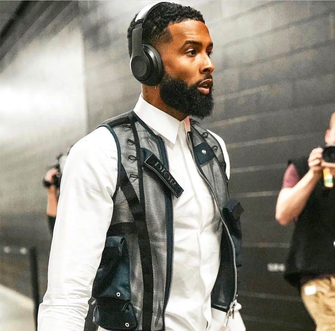 オデル・ベックハン・ジュニアのインスタグラム：「“Life ain’t sweet ain’t no lay ups, drip for sale, they gotta pay us...”」