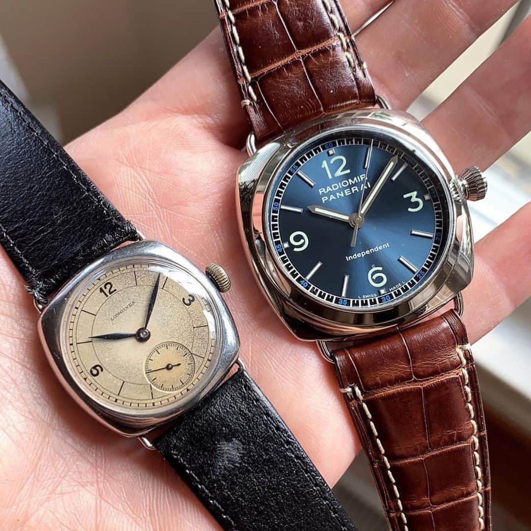 パネライのインスタグラム：「What a combo indeed. On the left a Longines 12.68z in stainless steel with sector dial from the 1930s and on the right a Panerai PAM 80 in white gold with vintage Chezard 7400 deadbeat seconds movement from 2001. Despite the similarities in the case shape there’s about 10mm difference in size of these two beauties.  Caption & Picture by @theydid #paneraicentral」