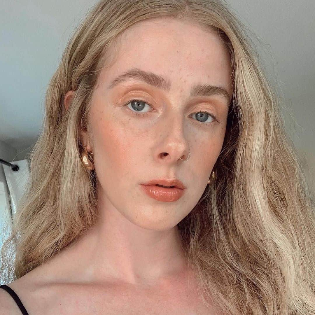 e.l.f.さんのインスタグラム写真 - (e.l.f.Instagram)「@erin_reginato uses the Jelly Pop Face & Eye Gloss in Creamsicle Pop! Available on elfcosmetics.com and @ultabeauty 🍊🧡#elfingamazing #elfcosmetics #crueltyfree #vegan」9月19日 7時57分 - elfcosmetics