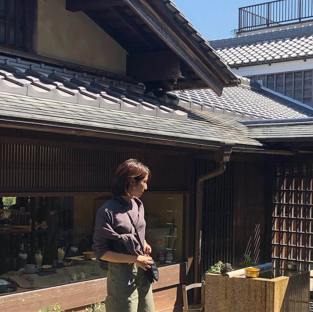 美生のインスタグラム：「in 三重県﻿ ﻿ 志摩スペイン村に﻿ おかげ横丁に…﻿ 三重を大満喫♡﻿ ﻿ 最近お買い物した﻿ @donobanweb の新作たちと共に♡﻿ 楽しい思い出ができました♡﻿ ﻿ また行こうね✌️」