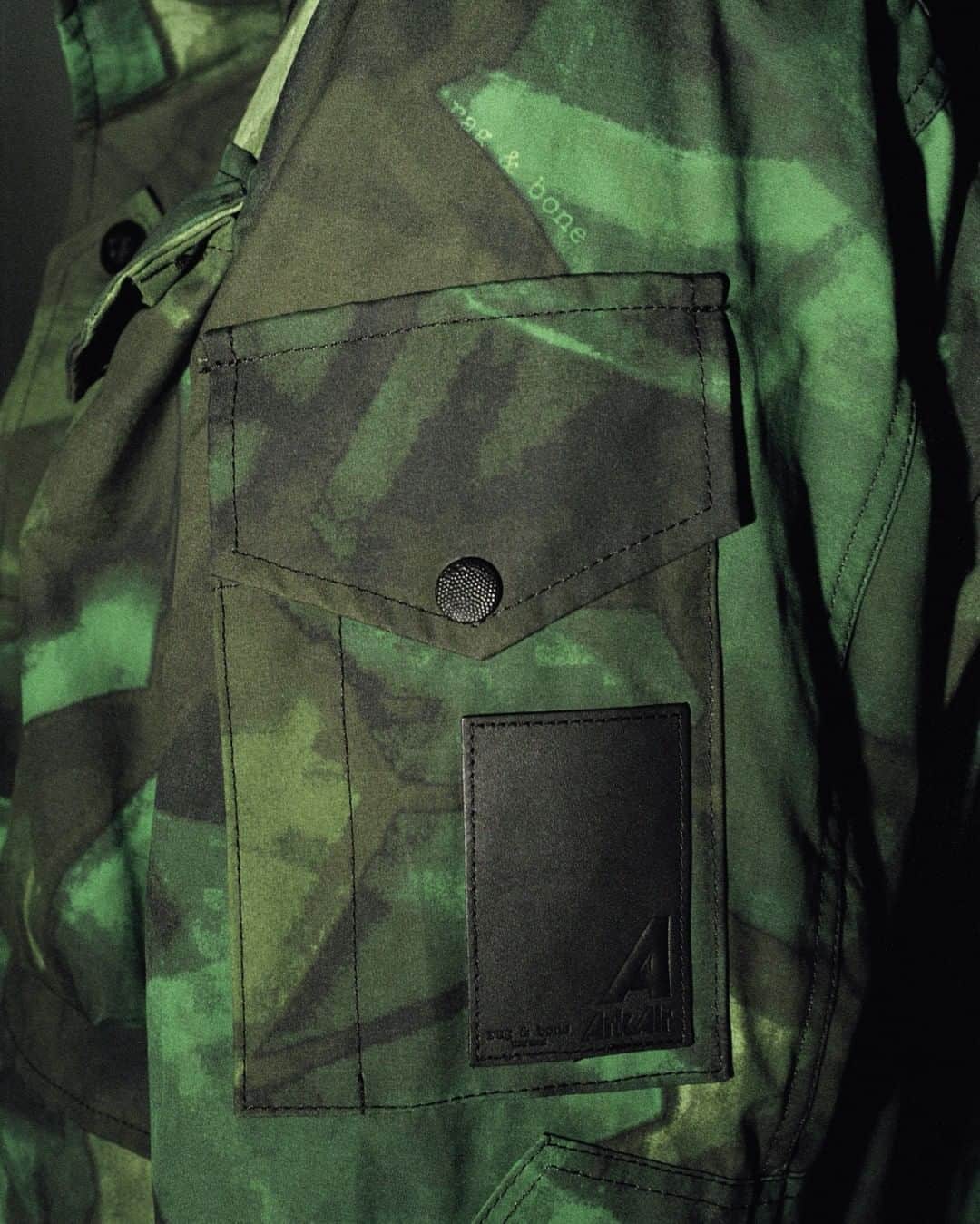 ラグ&ボーンのインスタグラム：「Leather tags, custom camo, salute-worthy details. The @ArkAir_uk x rag & bone label. #ragandboneXArkAir」