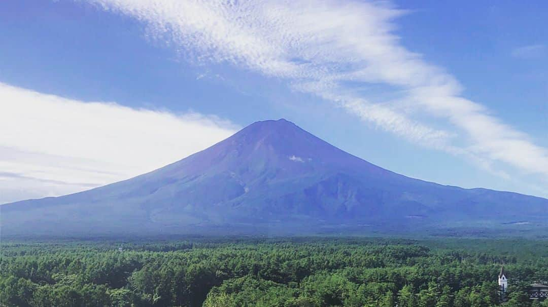 真奈さんのインスタグラム写真 - (真奈Instagram)「🏔 . #富士山 #후지산」9月19日 9時55分 - manatmnt0116