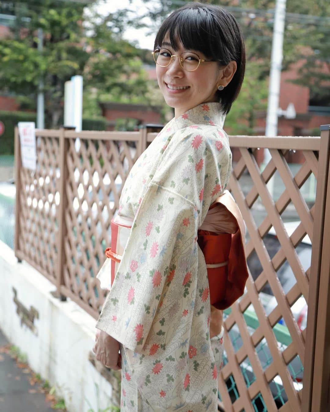 時東ぁみさんのインスタグラム写真 - (時東ぁみInstagram)「着物着付け教室卒業しました👘 ・ 興味のなかった着物に親戚のおかげで興味を持ち、着たくなり、着られるようになり、着物を見ると興奮するようになりました☆ ・ 次の目標は着物でお出かけと着物でイベントです！！ 着物ライフ楽しみます👘 ・ #時東ぁみ #着物 #kimono #着物着付け教室 #習い事 #卒業 #👘 #エコメッセ #寄付 #環境保護 #震災復興 #着物でチャリティー #名古屋帯 #袋帯 #忘れたくない #練習あるのみ #和服美人 #🙅‍♀️ #和服メガネ #🙆‍♀️ #丁寧な生活 #camerawoman @aoi_cameragirl」9月19日 10時34分 - amitokito