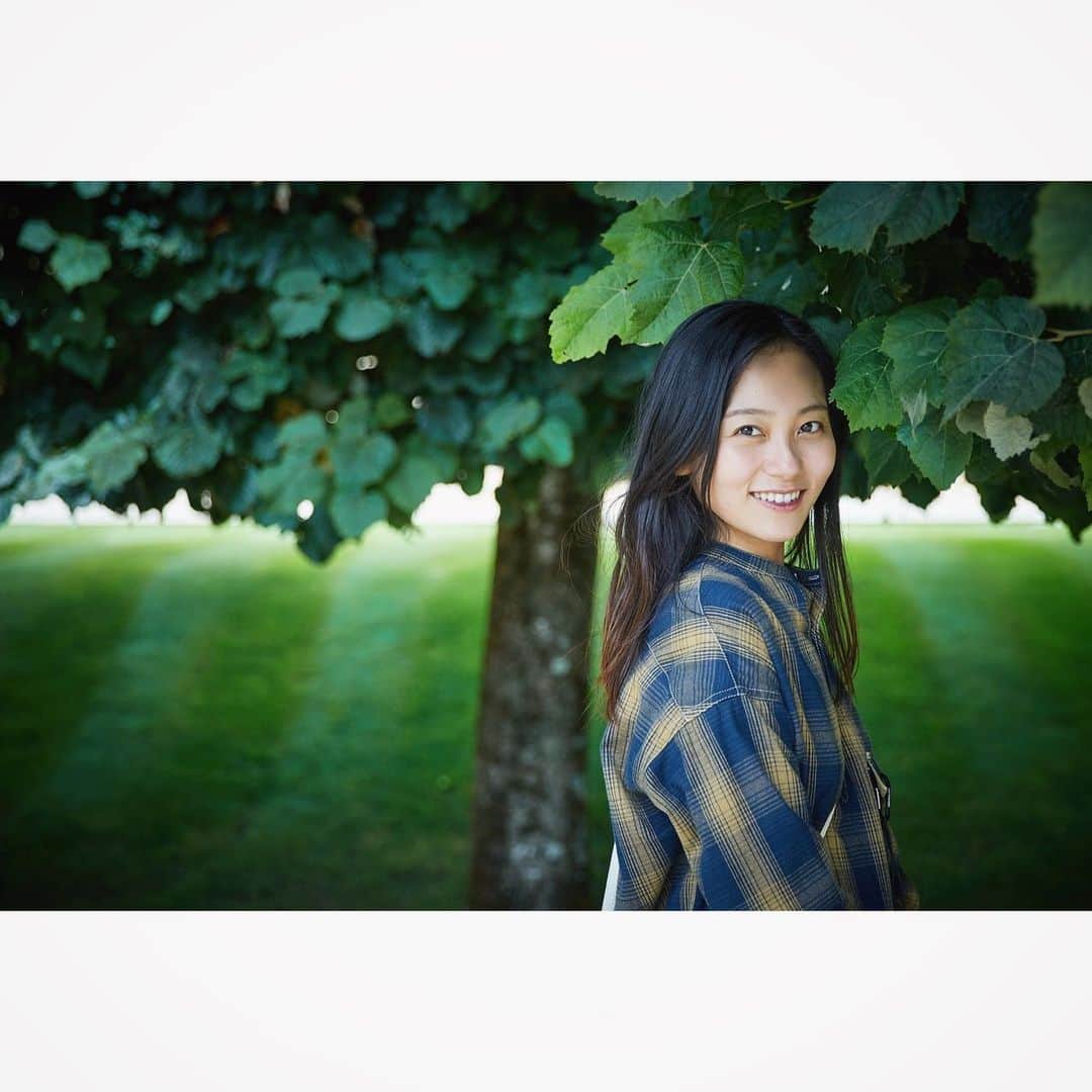 工藤綾乃のインスタグラム：「単純、素直、前向き しゃ気合い  素敵な写真撮っていただけました」