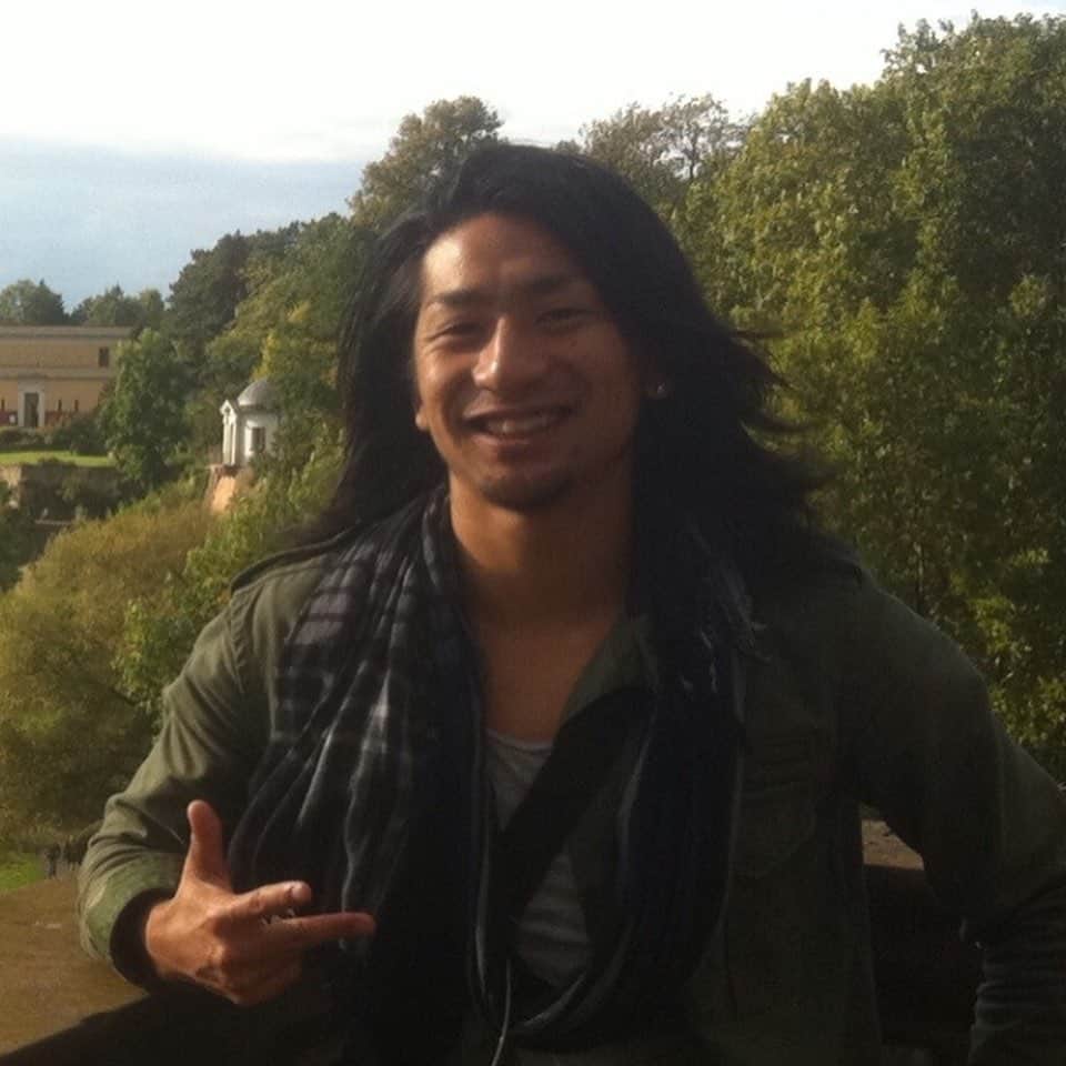 河内勇太のインスタグラム：「Vor 7 Jahren 😂😂😂 多分7年前。月日が経つのは早いね。笑  さぁ、、イジりたくるがいい！！ #deutschland #germany #aschaffenburg」