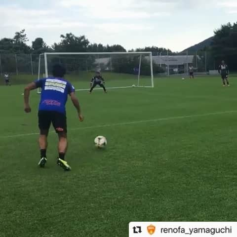 工藤壮人のインスタグラム：「🤟⚽️ #Repost @renofa_yamaguchi with @make_repost ・・・ 今日のピックアッププレー⤴️ 今週は動画になりました🎥 #renofa #レノファ山口 #工藤壮人」