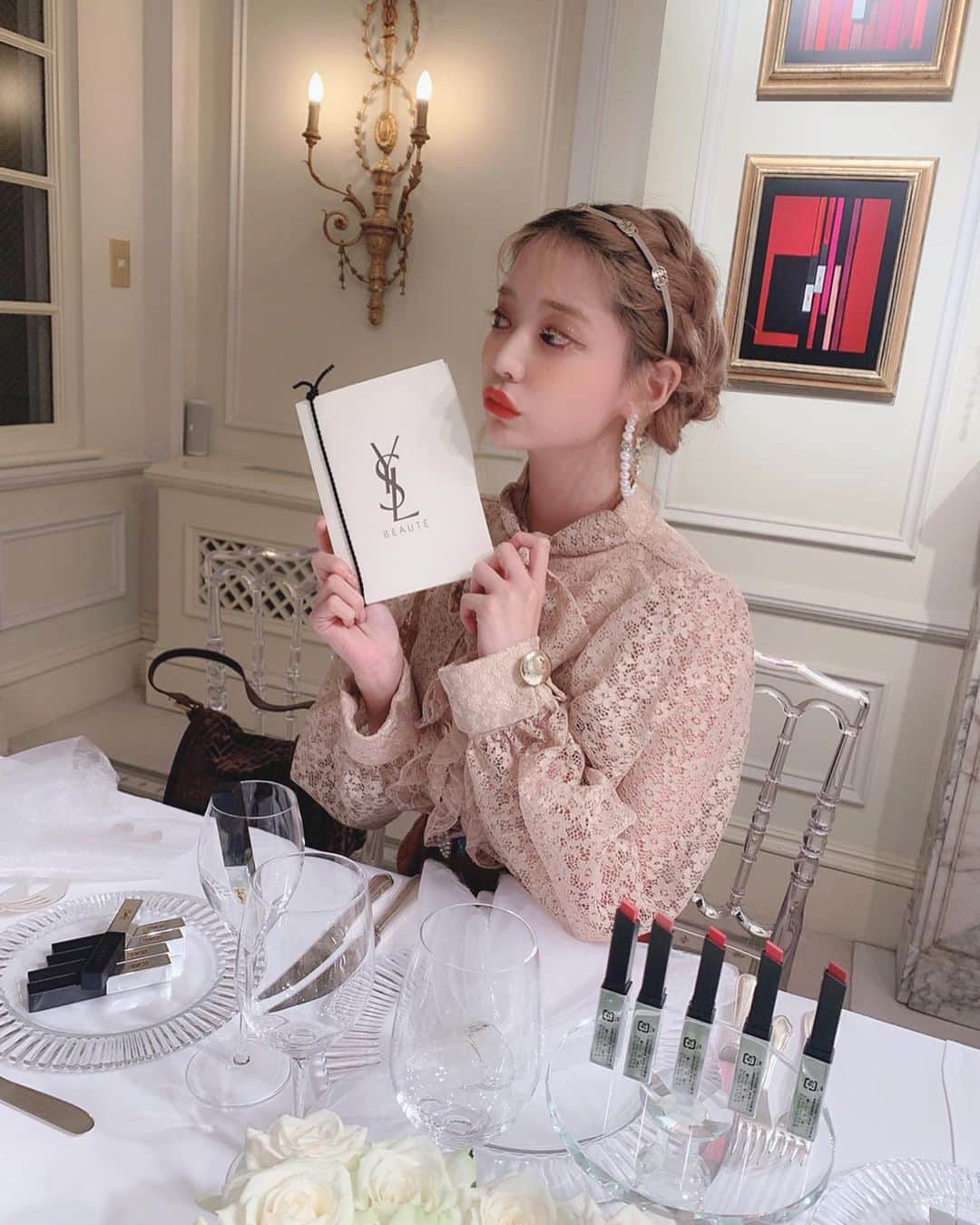 林田沙綾さんのインスタグラム写真 - (林田沙綾Instagram)「♡ 今日はYSL BEAUTYの💄 新作リップ “ROUGE PURE COUTURE SLIM SHEER MATTE” のpartyにいってきたよ♡ マットなのにシースルーなリップ最高によい💋 カラーも全色集めたくなる、、、 💋 今回のシースルーのテーマに合わせて明日発売の @swankiss_official のブラウスでいってきた♡ お気に入り❤︎❤︎❤︎❤︎ ： #シースルーマット#YSLBEAUTY #YSL」9月19日 20時41分 - saaya.xoxo