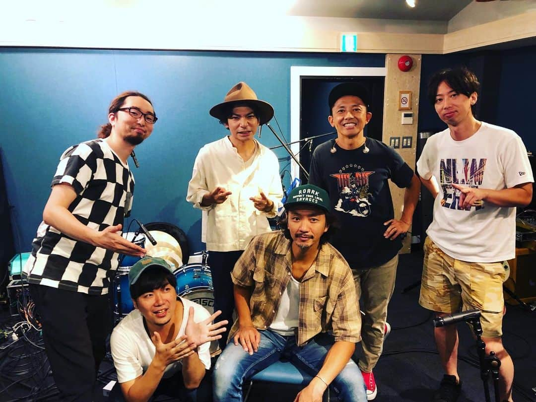 GAKU-MCさんのインスタグラム写真 - (GAKU-MCInstagram)「アカリトライブ at niko and … UNI9UE PARK’19 ！怒涛のリハーサルが終わりました。我らが ホストバンド　#リズムソムリエズ による完全生演奏の奇跡の二日間となります。それぞれのファンの方も、またアカリトライブファミリーのアミーゴ皆様も楽しめるようにココロを込めて猛練習しました。9月22日（日）、23日(月・祝) at 品川シーズンテラス イベント広場。ご来場の皆様！是非お楽しみに！　#ハジー　#藤井隆 #藤巻亮太 #Caravan  #gakumc #ガクエムシー  #詳細はプロフィールにあるリンクから僕のサイトへ　#アカリトライブ #リズムソムリエズ #中原裕章  #脇山広介 #樫村智也 #沼能友樹  #nikoand  Our next performance is Sunday and Monday at niko and... UNI9UE PARK ’19. I can’t wait !!!!」9月19日 20時51分 - gaku_mc