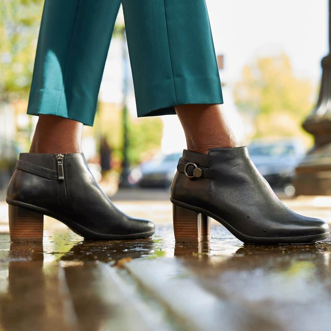 のインスタグラム：「Style that won’t get washed away. Shop Perry now at the link in the bio. . . . #dansko #waterproof #instalove #boots #shoes #danskos #justyourfavorites #instagood #danskostyle #comfort #newshoes #booties #fall #autumn」