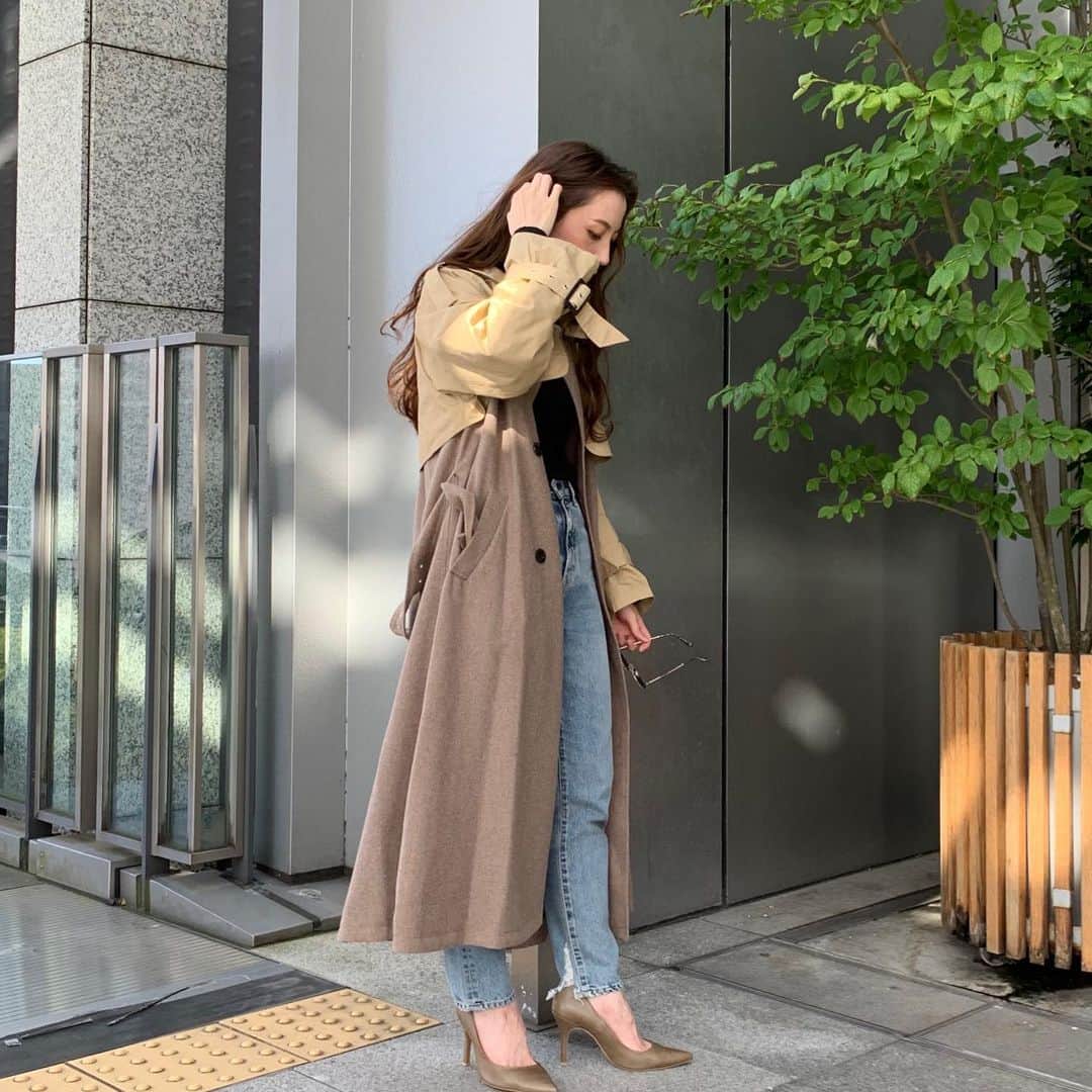 ungrid_minamiのインスタグラム：「. ドッキングトレンチ入荷♡ あしたからアミュプラザ博多10%offです👉 新作もたくさん入荷するので是非きてくださいねっ♡ @ungrid_official @ungrid_staffsnap #Ungrid#アミュプラザ博多」