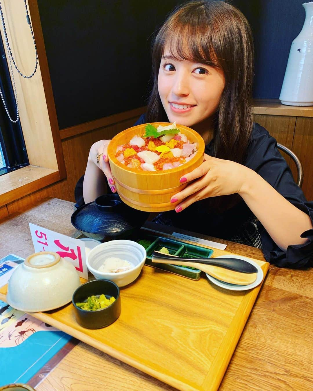 逢田梨香子さんのインスタグラム写真 - (逢田梨香子Instagram)「PART②📸 沼津港で食べた海鮮が美味しかった🐟  #桜内梨子誕生祭2019」9月19日 20時57分 - aida_rikako_