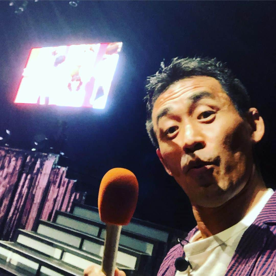 石田靖さんのインスタグラム写真 - (石田靖Instagram)「大阪フェスティバルホールでの 『ボイメン劇場〜令和旗揚げ公演』に出演してまいりました😆 名古屋の番組で一緒やった ボイメン辻本くんが声かけてくれまして実現🙏 お陰で楽しい時間を共有出来ましたおおきにありがとさんです😆 #大阪フェスティバルホール #フェスティバルホール #boysandmen  #ボイメン #辻本達規  #ボイメン劇場 #ボイメン劇場令和旗揚げ公演  #ボイメン新喜劇 #吉本新喜劇 #探偵で出演 #2枚目の写真 #出番直前 #祭nine #楽しい時間をありがとう #おおきにありがとさんです #一期一笑  #石田靖」9月19日 21時06分 - yasulog