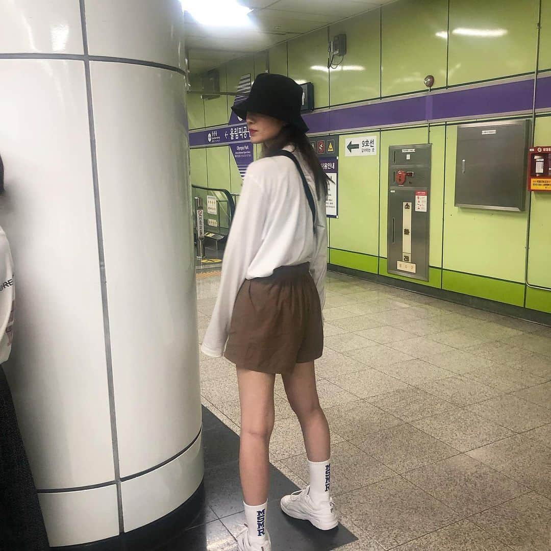 小山莉奈さんのインスタグラム写真 - (小山莉奈Instagram)「조금 전의 추억~♡♡ 🇰🇷✈️💭💖」9月19日 21時19分 - koyama_rina