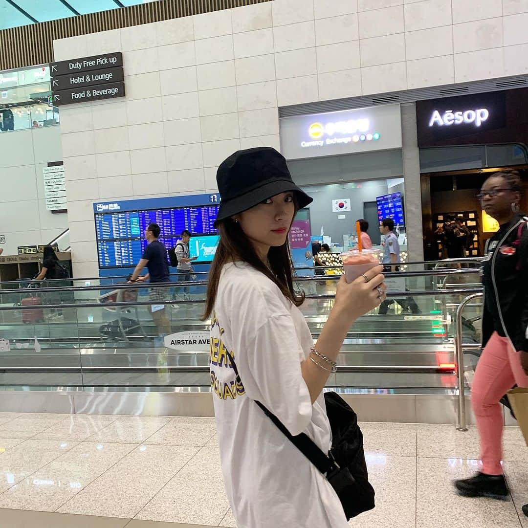 小山莉奈さんのインスタグラム写真 - (小山莉奈Instagram)「조금 전의 추억~♡♡ 🇰🇷✈️💭💖」9月19日 21時19分 - koyama_rina