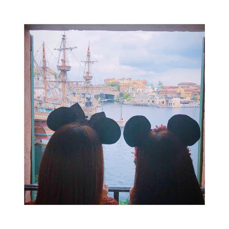 渕上舞さんのインスタグラム写真 - (渕上舞Instagram)「🐭❤︎🐭﻿ ﻿ ﻿ 夏のとある日。 ミニーになりました😌❤笑﻿ ﻿ ﻿ #2019夏 #思い出 #TDS #ディズニーシー﻿ ﻿#ミニーマウス #なんだかんだ毎年行ってる気がする #夏ディズニー #アブーズバザール #初挑戦﻿ #まさかのデールのぬいぐるみGET﻿ #夢の国でもゲーム好き発揮 🙊」9月19日 21時41分 - mai_fuchigami_48