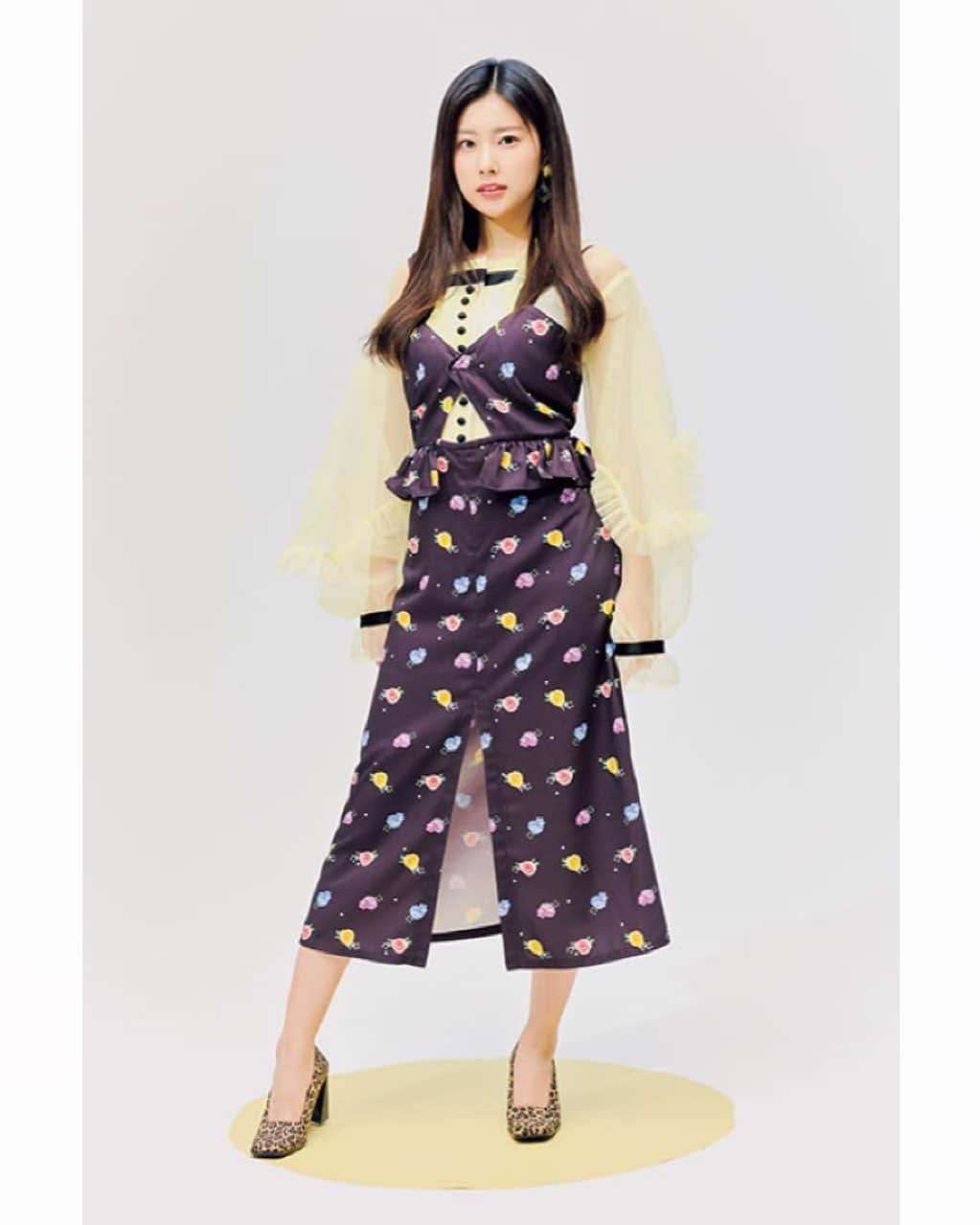 のインスタグラム：「… #IZONE #아이즈원 #アイズワン #hyewon #강혜원 #へウォン #bis」
