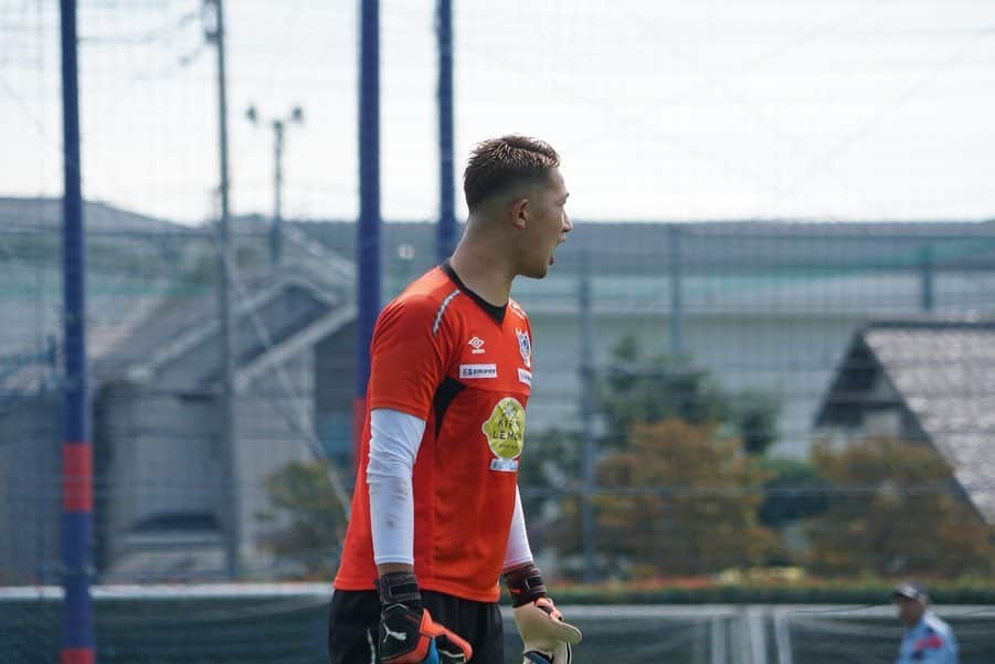 波多野豪さんのインスタグラム写真 - (波多野豪Instagram)「Training day⚽️👐🥅 Todo listo👍 @fctokyoofficial」9月19日 16時07分 - gohatano50