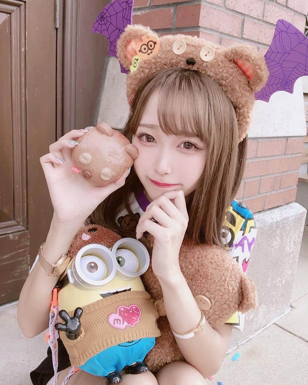 さきぼんさんのインスタグラム写真 - (さきぼんInstagram)「ティムまんはちょこ味🧸🖤 . . #usj #universalstudiosjapan #ユニバ #ユニバーサルスタジオジャパン #ハロウィン #halloween #仮装#ミニオン #ミニオンズ#ティム#ハロウィンユニバ#こわかわハロウィーン  #さきぼん関西 #さきぼんハロウィン🎃」9月19日 21時56分 - sakibon69