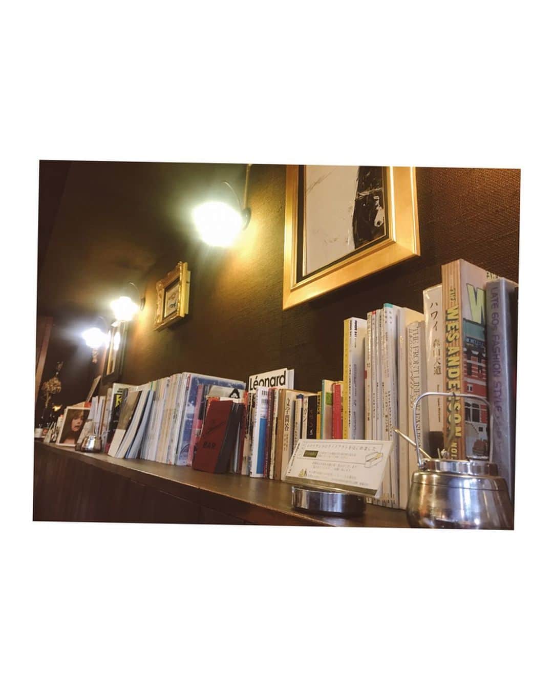名越涼子さんのインスタグラム写真 - (名越涼子Instagram)「ぶらり京都なごさんぽ。  京都旅の楽しみのひとつは喫茶店めぐり。  長く愛されてきた喫茶店が多い京都の喫茶文化は 店ごとに独自の進化を遂げていてとてもとても面白い。  打ち合わせで行ったのは 玉子サンドが有名な #マドラグ で  ふわっふわたまごのコロナエッグカレーを完食。  なにこれ。 美味しくてふるえるんですけど😭♡ ・ ・ ・ ・  東京は神楽坂にもあるそうなので 次回は玉子サンドをいただこうっと。  一一一一一一一一一一一一一一一 #京都#そうだ京都いこう#喫茶#喫茶店 #喫茶店巡り#cafe#curry#コロナエッグ #たまご#カレー#カレー好き#🍛 #kyoro#kyotocafe#なごさんぽ #秋コーデ#コーデ#散歩#旅#京都旅 #京都おすすめランチ」9月19日 16時45分 - nagoshi_ryo