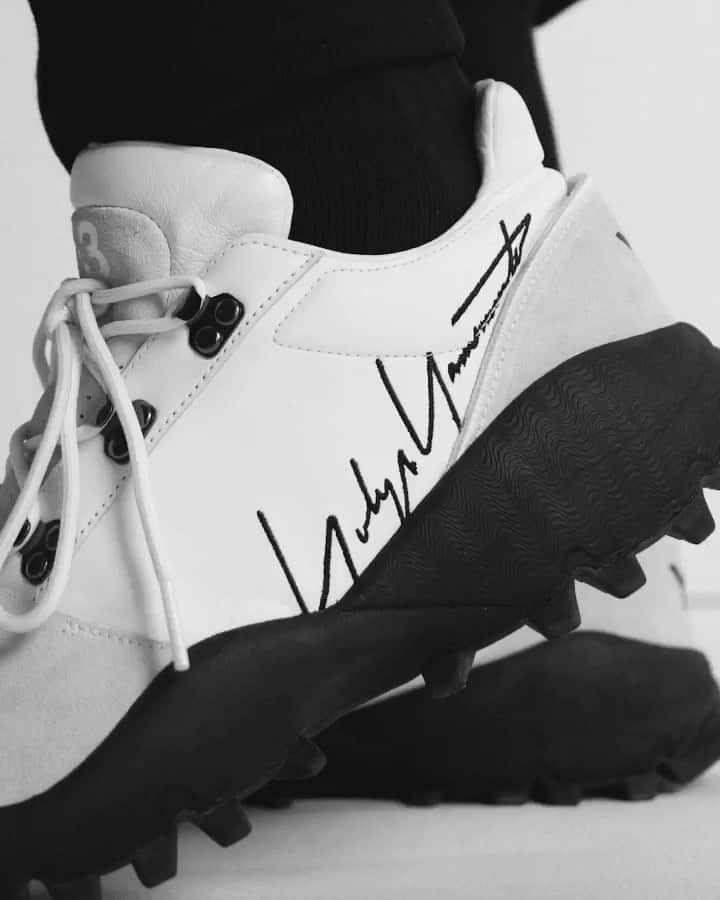 ワイスリーのインスタグラム：「Introducing Y-3 KYOI TRAIL. The new drop of Y-3 Fall Winter 2019 is available today at y-3.com, Y-3 flagship stores and selected retail partners.  Y-3 Fall Winter 2019. --- #adidas #Y3 #YohjiYamamoto Discover the collection at Y-3.com」