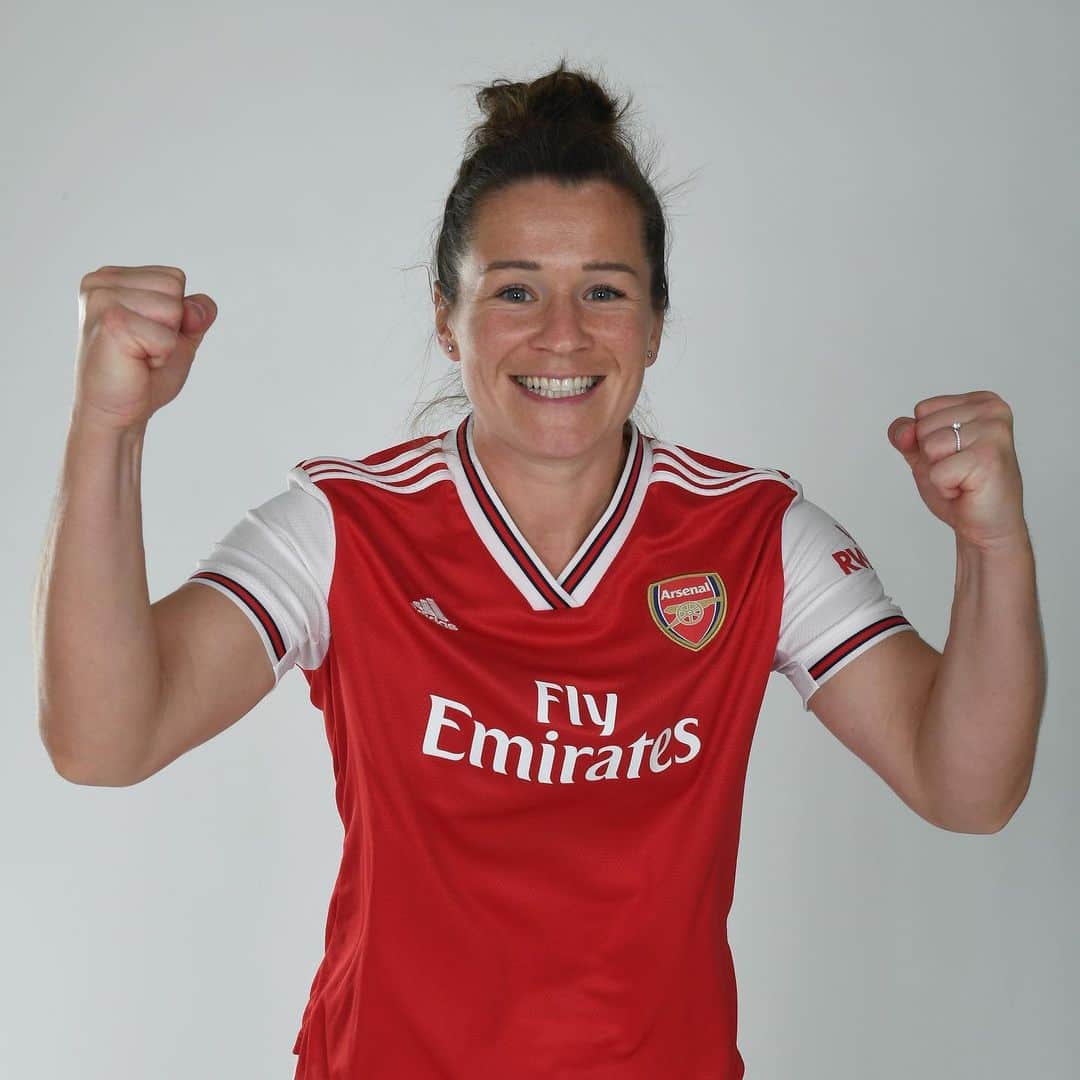 Arsenal Ladiesさんのインスタグラム写真 - (Arsenal LadiesInstagram)「HAPPY BIRTHDAY, @EMSMITCH3 🥳 We hope you have a good one 😊」9月19日 17時24分 - arsenalwfc