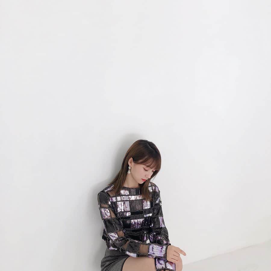 OH MY GIRLさんのインスタグラム写真 - (OH MY GIRLInstagram)「Autumn🍂 ⠀ #오마이걸 #OHMYGIRL #OMG #비니 #Binnie」9月19日 17時26分 - wm_ohmygirl