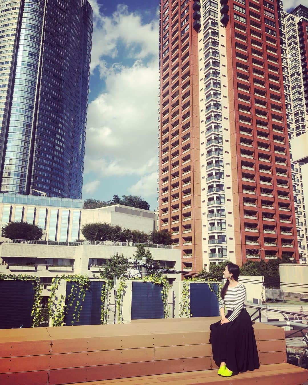 岡田ひとみ（ねんドル）さんのインスタグラム写真 - (岡田ひとみ（ねんドル）Instagram)「#photoshoot #formagazine #blinksmartworkspace #roppongi #city」9月19日 18時13分 - hitomi_nendol