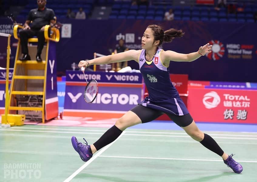 ラチャノック・インタノンのインスタグラム：「💜 quarter final tomorrow. 💜」