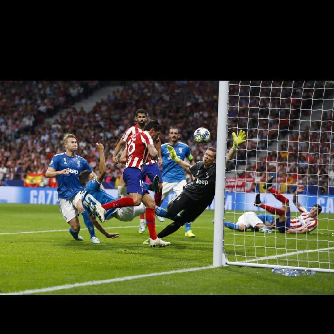 ステファン・サヴィッチさんのインスタグラム写真 - (ステファン・サヴィッチInstagram)「Great team effort! Happy for first goal in @championsleague !!! ⚽️💪🏻 #uefachampionsleague #atleticomadrid」9月19日 18時53分 - savkee15