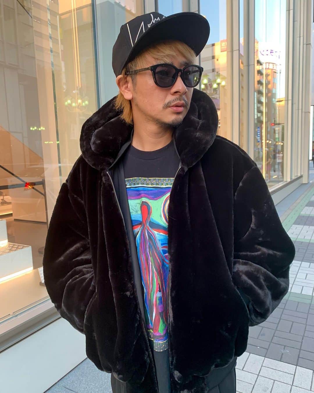 加代憲康さんのインスタグラム写真 - (加代憲康Instagram)「優秀なやーつを 見つけた😆✨ めっちゃいい感じ😉✨ ボアボアのリバーシブルは 優秀(● ˃̶͈̀ロ˂̶͈́)੭ꠥ⁾⁾すぎる✨ @zara のやーつだよ✨ supremeのアウター期待してないからw今年はこればっかり 着てそう笑笑そしてあったかい✨ #supreme#supremeny #thenorthface #thenorthface  #supremenewyork #supremeboxlogo #supremejapan #louisvuitton #supremelv#シュプリーム#zara #ボアブルゾン #ザラ#yohjiyamamoto」9月19日 19時11分 - kasshi_cleto