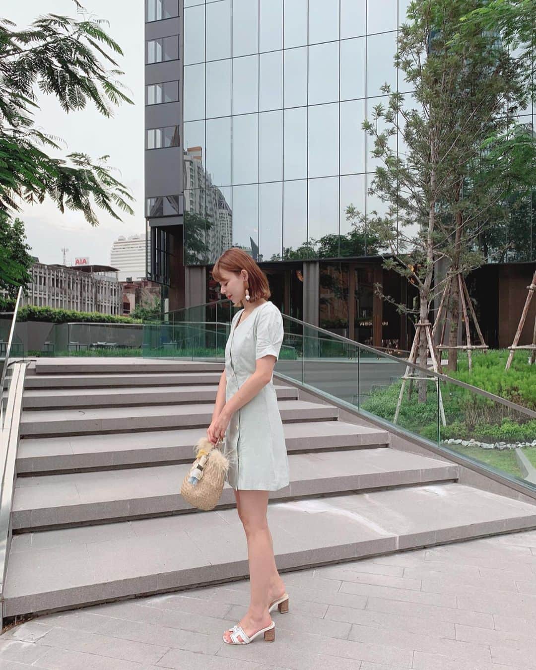 のインスタグラム：「ㅤㅤㅤ  ㅤㅤㅤ  てくてく🐾  ㅤㅤㅤ #luminescence #おかじコーデ #岡島かれん #おかじ旅行記 #ootd #バンコク #Bangkok #okaji_thai」
