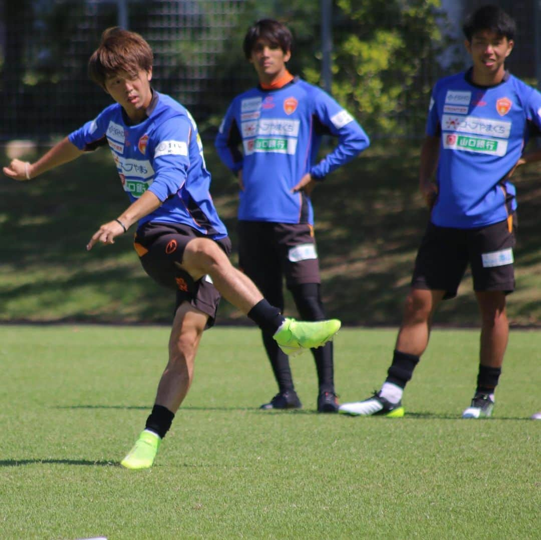 レノファ山口FCさんのインスタグラム写真 - (レノファ山口FCInstagram)「9月19日 トレーニング #レノファ山口  #renofa #前貴之 #山下敬大 #川井歩 #田中パウロ淳一 #吉満大介 #池上丈二 #佐々木匠 #高井和馬」9月19日 19時57分 - renofa_yamaguchi