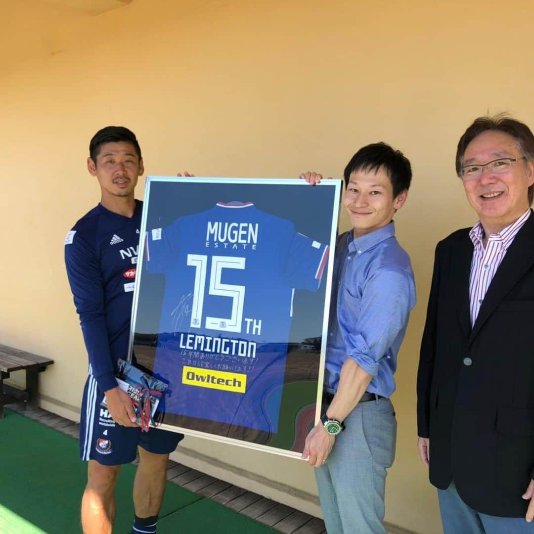 栗原勇蔵さんのインスタグラム写真 - (栗原勇蔵Instagram)「スポンサーのレミントンさんから今年も誕生日プレゼントありがとうございます🎁🎁🎁 今年でスポンサー15周年‼️本当にありがとうございます😊」9月19日 20時02分 - yu918zo