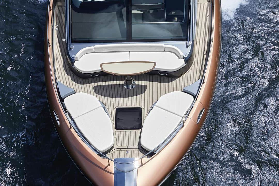 Lexus USAさんのインスタグラム写真 - (Lexus USAInstagram)「Inspired by Lexus and manufactured by Marquis Yachts. The LY 650 yacht its world debut in Boca Raton this week. Pure luxury #BeyondtheRoad. #LexusLY」9月20日 5時43分 - lexususa