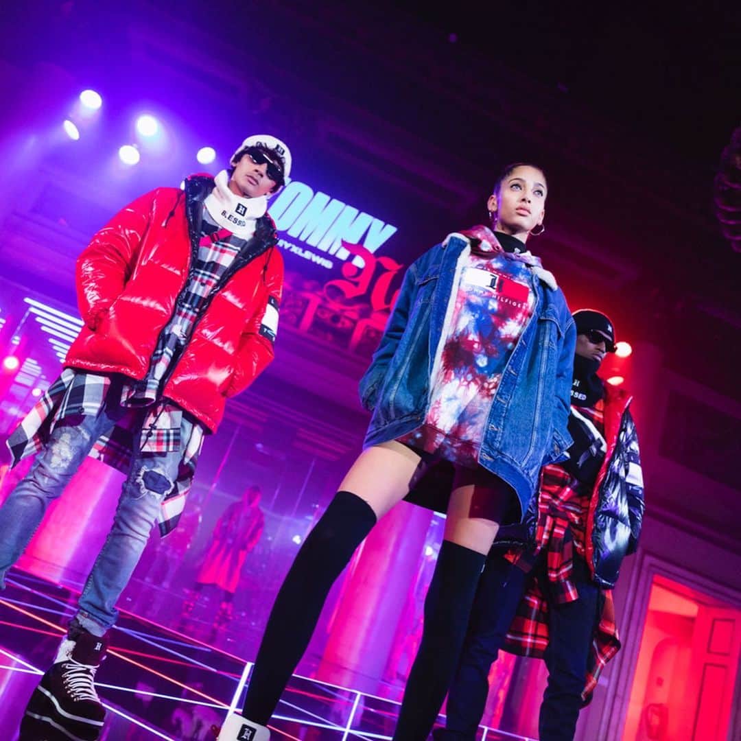 Tommy Hilfigerさんのインスタグラム写真 - (Tommy HilfigerInstagram)「That's a wrap from #TOMMYNOW Milan! Thanks for celebrating #TommyXLewis with us, and find all your favorite looks online now.」9月20日 5時57分 - tommyhilfiger