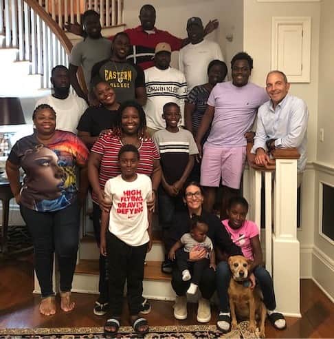 ボビー・ブラウンのインスタグラム：「Meet the Wright family.  Hurricane Dorian devastated Marsh Harbor in the Abaco Islands of the Bahamas. Homes, schools, stores, etc. have been completely destroyed.  My husband Steven and I know many of the residents of Marsh Harbor, as they completely support our nearby community of Bakers Bay, where we have a home, and want to assist them in any way we can. We are "hosting" the Wright family in their journey away from the destruction of their community, as they temporarily resettle in our hometown of Montclair, and can use all the help we can get.  The Wrights arrived in Montclair on September 16th. Two parents, five adult siblings, spouses, and four grandchildren. We are renting homes for them, assisting with transportation, medical care and clothing, and getting the kids enrolled in school. We hope you’ll help us.  Checks can be addressed to “Montclair Police Foundation” (a 501c3 nonprofit) at 7 N Willow St Ste 8B, Montclair, NJ 07042. All proceeds will go directly to the Wright Family and disaster relief. Thank you X」