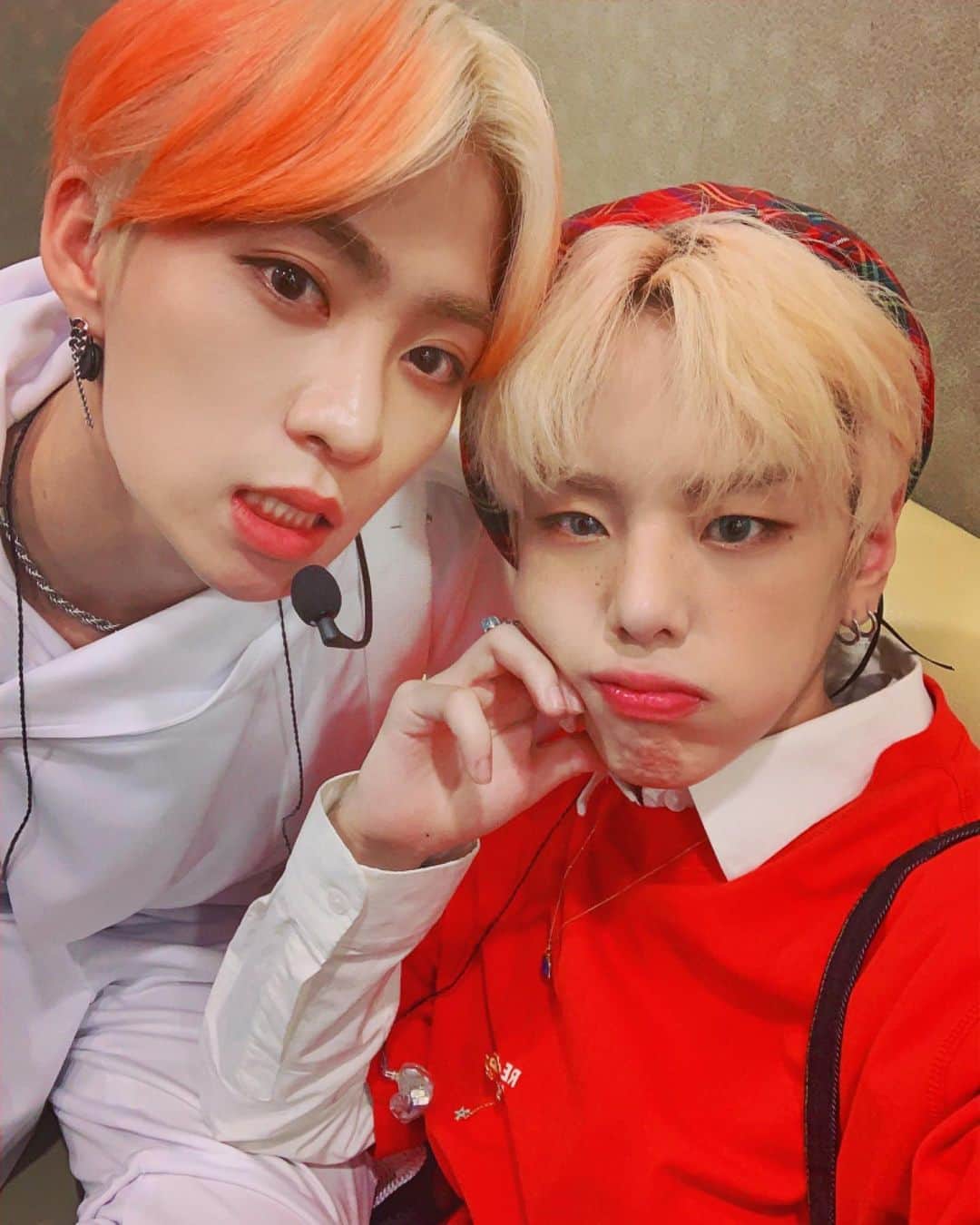 ピョン・ヒョンミンのインスタグラム：「#K타이거즈제로 데뷔 축하🔥 감사합니다! 오랜시간 기다려주셔서 정말 감사해요여러분 꼭 보답할께요😢🙏🏻❤️ 앞으로 힘내봐요 제로들🙌 그리고 막방까지 잘 마무리한 우리횽 댄이 사랑해💙 내일 #뮤직뱅크 도 화팅😎」