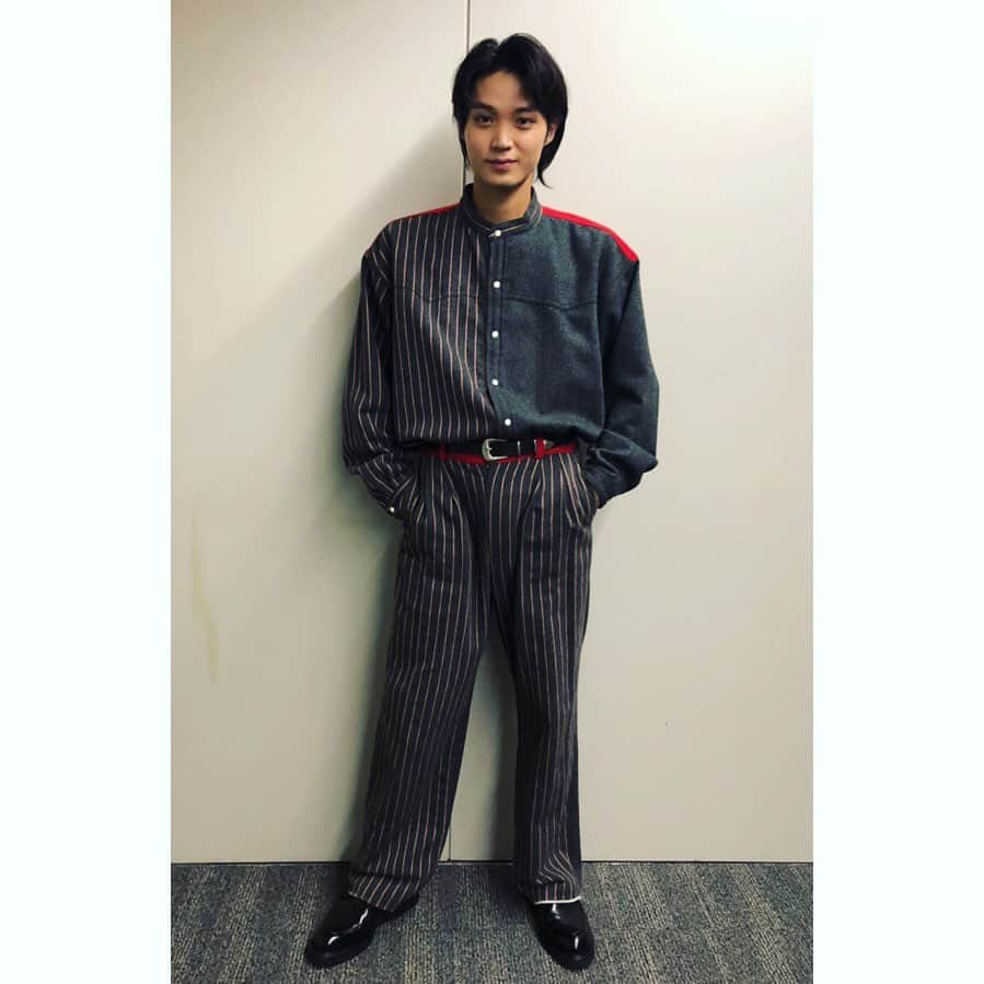 磯村勇斗さんのインスタグラム写真 - (磯村勇斗Instagram)「「おらが県ランキング  ダイナンイ！？」 ご視聴&投票ありがとうございました！  静岡のローカル鉄道「大井川鐵道」見事1位嬉しいです！ これからの紅葉はオススメですよ！  そして 9月29日夜9時から 「時効警察 復活SP」放送!! 是非観てください！  #おらが県ランキング  #時効警察 #時効警察はじめました」9月19日 22時28分 - hayato_isomura