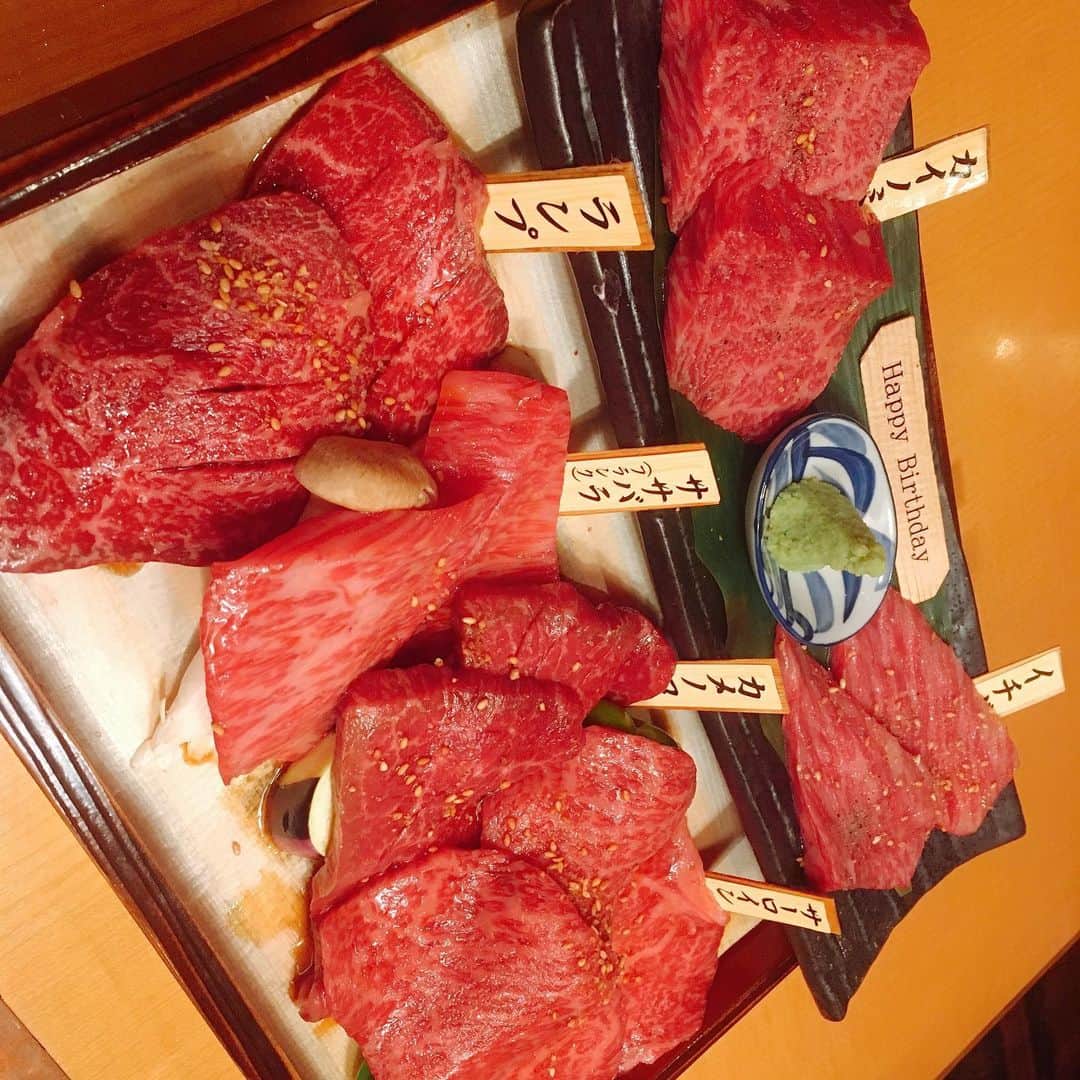 山本愛子さんのインスタグラム写真 - (山本愛子Instagram)「自分のお祝いじゃなくても、お肉をリクエストするスタイル。  #お肉 #お誕生日 #お祝い」9月19日 22時53分 - aikoyade1219