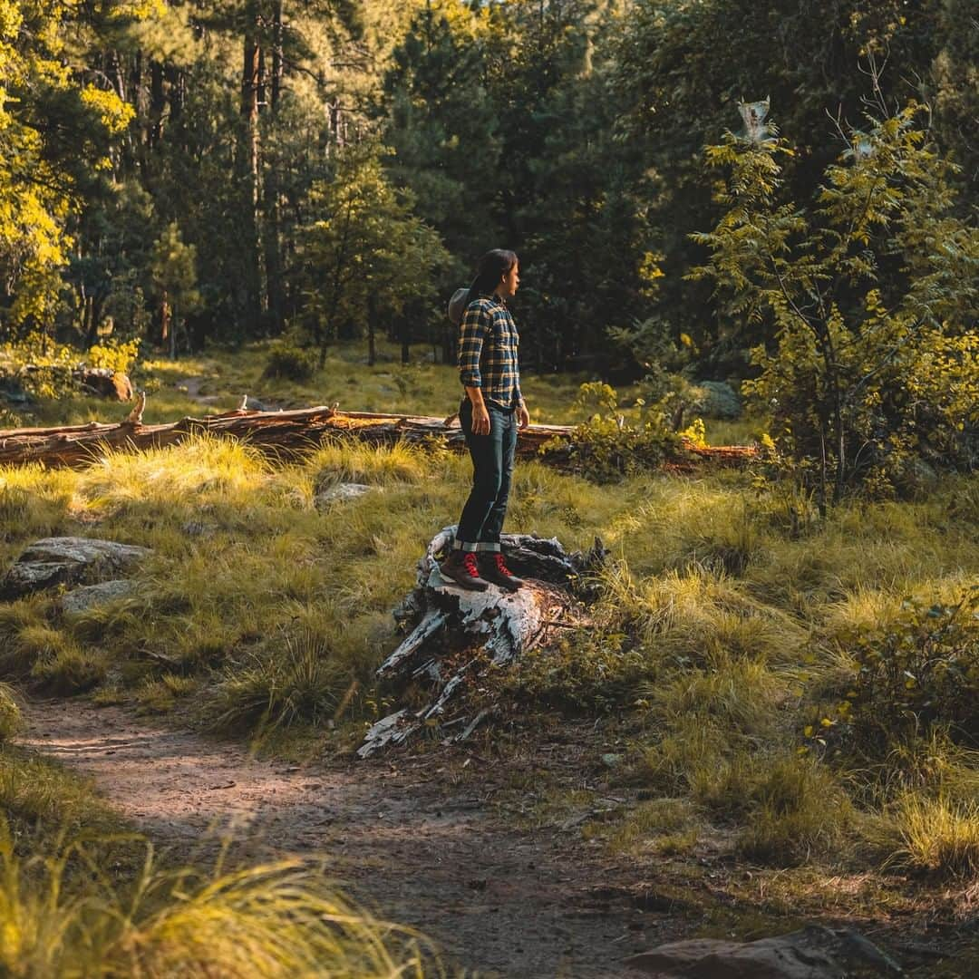 ティンバーランドさんのインスタグラム写真 - (ティンバーランドInstagram)「@RyanNealCordwell taking on the terrain of Northern Arizona in his Garrison Field Boots. Tap to shop! #Timberland」9月19日 23時00分 - timberland