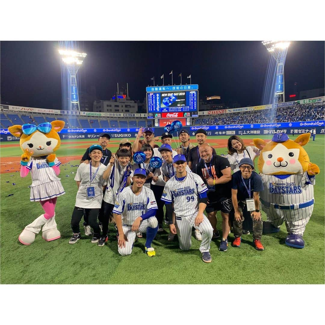 浅倉カンナさんのインスタグラム写真 - (浅倉カンナInstagram)「始球式楽しかった⚾️ 貴重な体験でした。 横浜ベイスターズのサヨナラホームラン！ 感動的な勝利でなんだか嬉しかったです🥺 やっぱりどのスポーツも生観戦が1番✨ 選手の皆様、お疲れ様でした！ そして関係の皆様、ありがとうございました！ 一生残る、一瞬のために。 #横浜ベイスターズ #広島カープ  #NEWERAday」9月19日 23時14分 - a_kanna_